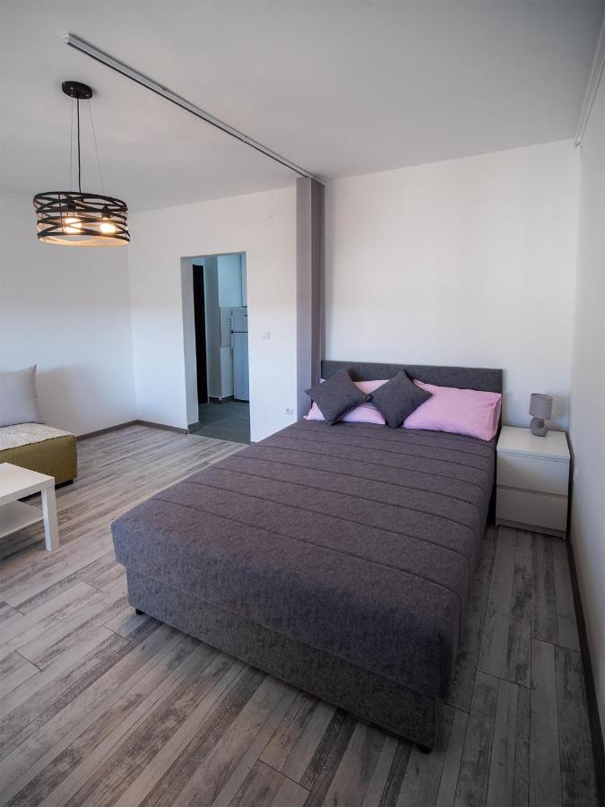 Apartman Sara Lejlighed Novi Sad Eksteriør billede